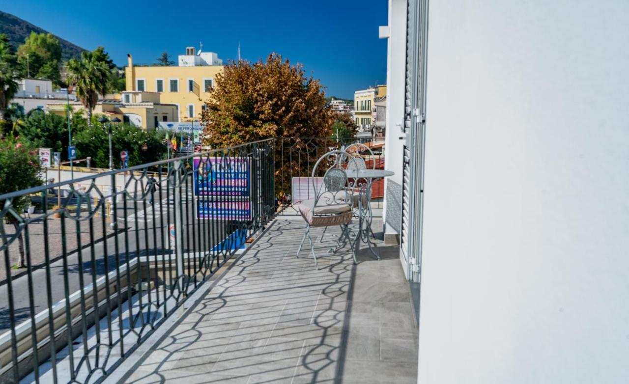 Alloggio Nuovissimo Al Centro E Rilassante Ischia Buitenkant foto